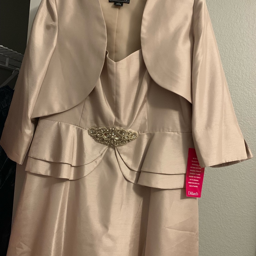 Jessica Howard 2 piece champagne long gown